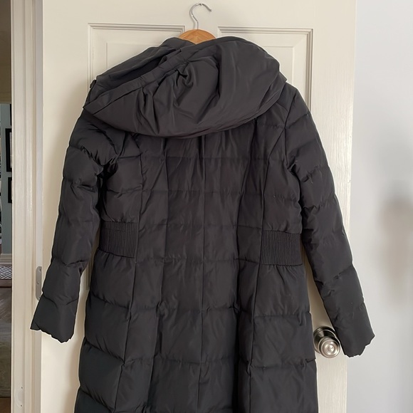 Cole Haan Long Signature Black Puffer Jacket - Picture 4 of 5